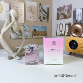 Versace Pink Diamond Eau de Parfum-3515